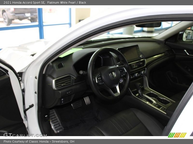 Platinum White Pearl / Black 2021 Honda Accord Sport SE