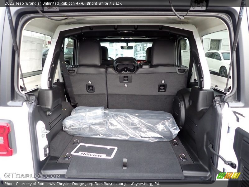 Bright White / Black 2023 Jeep Wrangler Unlimited Rubicon 4x4
