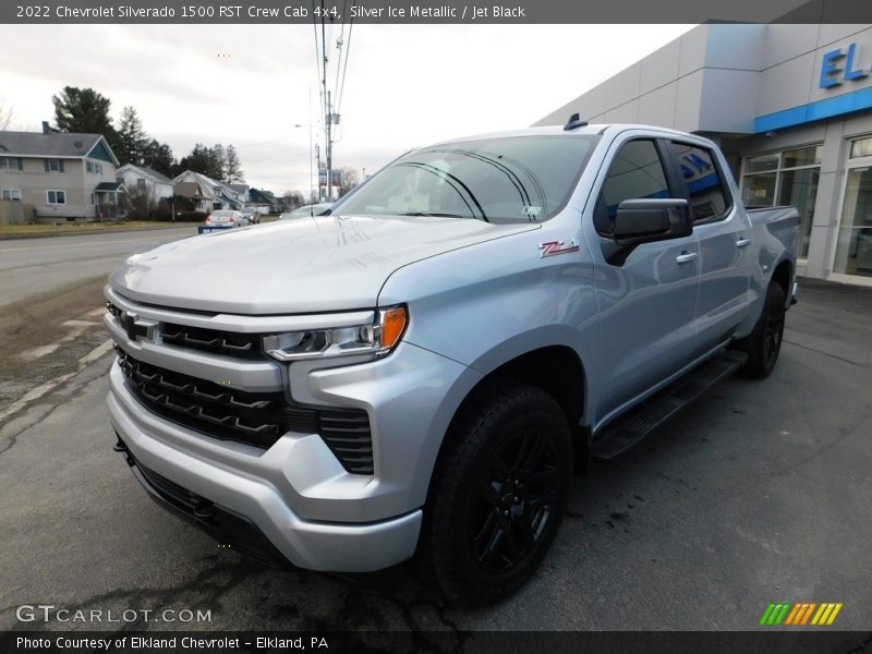 Silver Ice Metallic / Jet Black 2022 Chevrolet Silverado 1500 RST Crew Cab 4x4