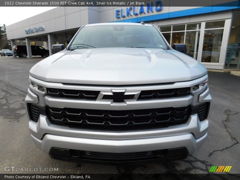 Silver Ice Metallic / Jet Black 2022 Chevrolet Silverado 1500 RST Crew Cab 4x4