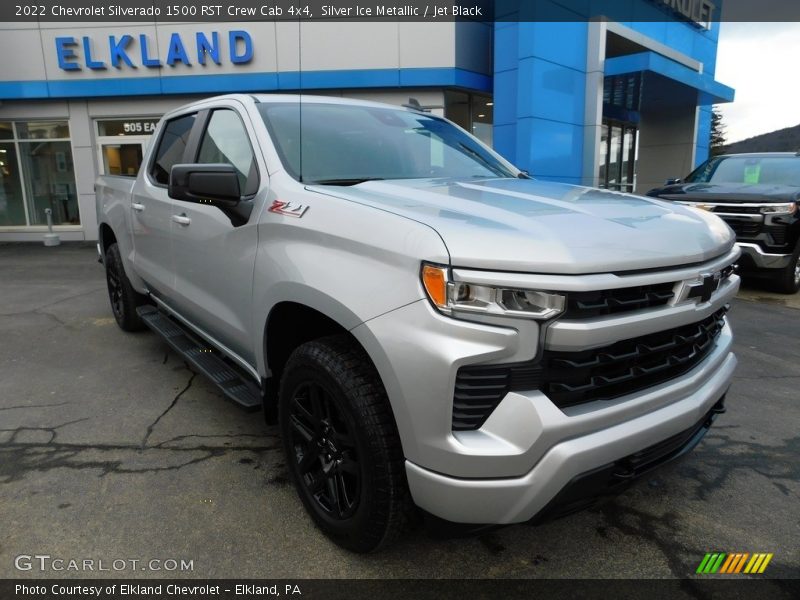 Silver Ice Metallic / Jet Black 2022 Chevrolet Silverado 1500 RST Crew Cab 4x4