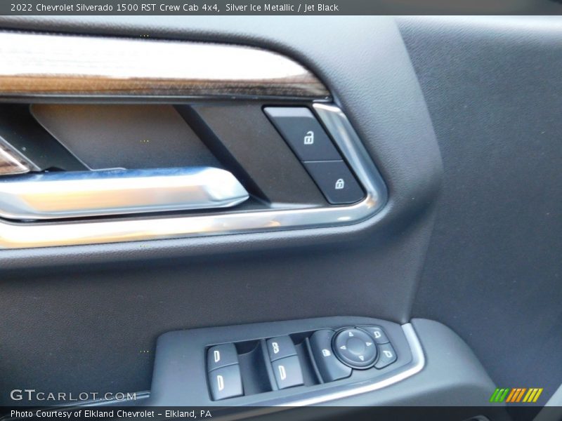 Silver Ice Metallic / Jet Black 2022 Chevrolet Silverado 1500 RST Crew Cab 4x4