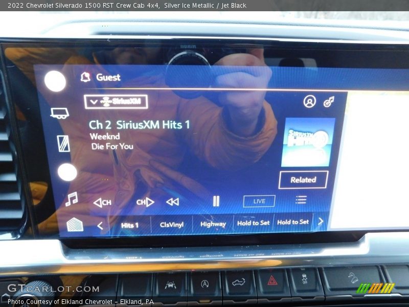 Silver Ice Metallic / Jet Black 2022 Chevrolet Silverado 1500 RST Crew Cab 4x4