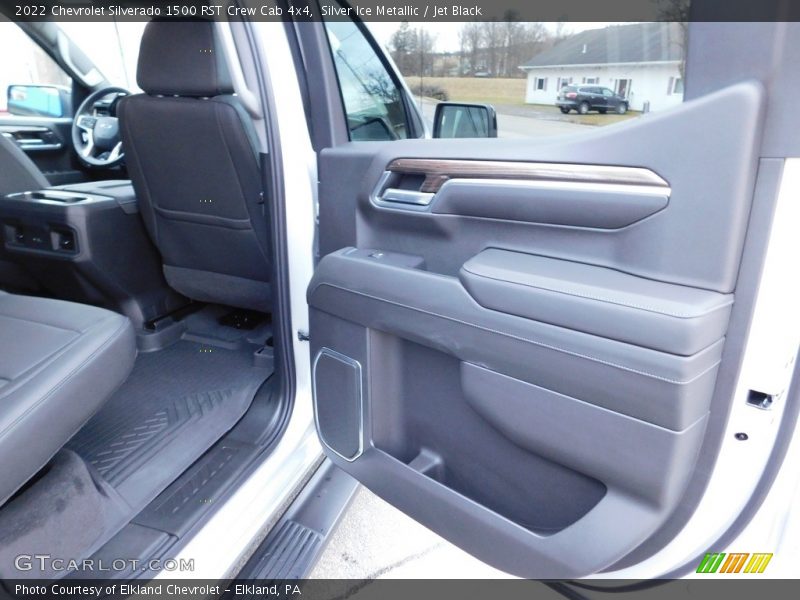 Silver Ice Metallic / Jet Black 2022 Chevrolet Silverado 1500 RST Crew Cab 4x4