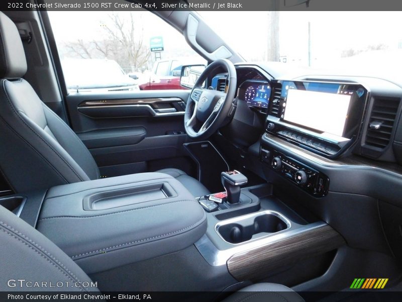 Silver Ice Metallic / Jet Black 2022 Chevrolet Silverado 1500 RST Crew Cab 4x4