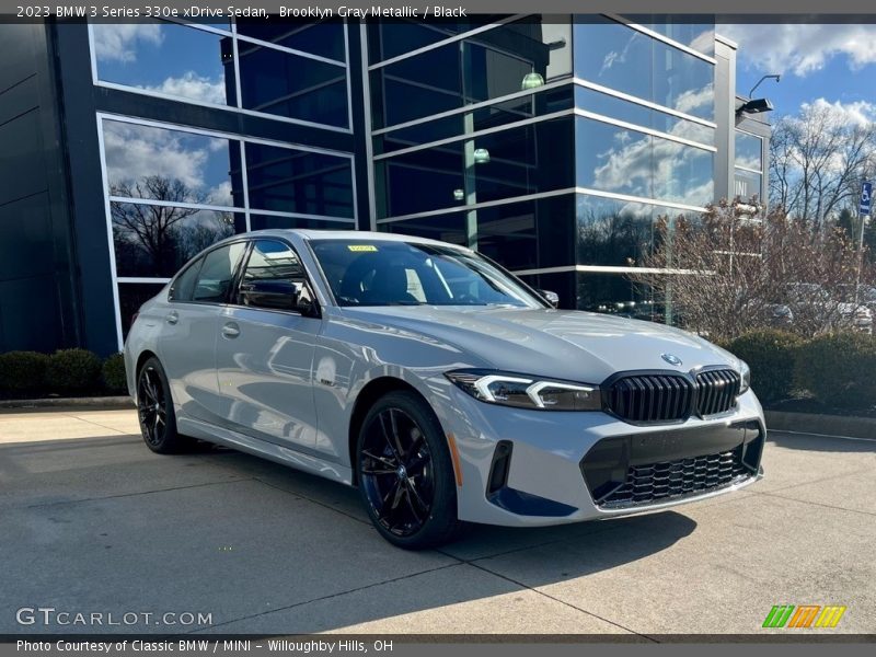 Brooklyn Gray Metallic / Black 2023 BMW 3 Series 330e xDrive Sedan