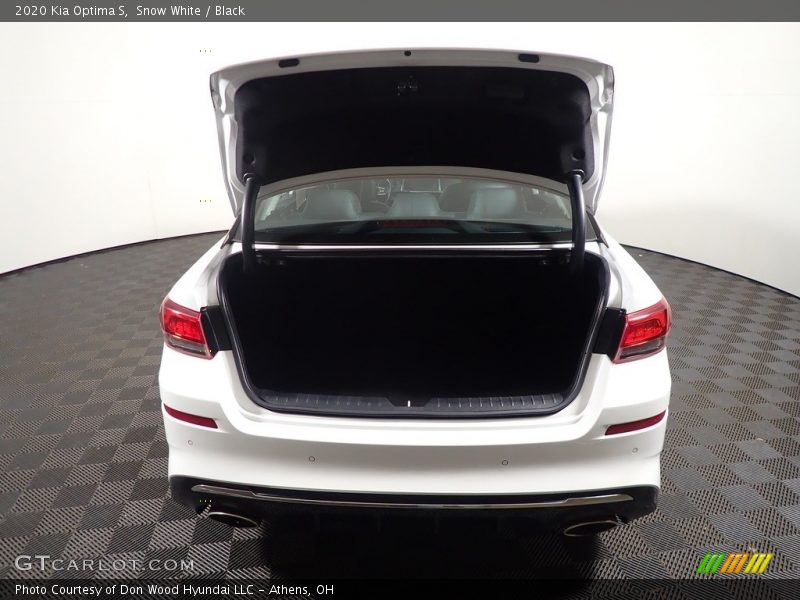 Snow White / Black 2020 Kia Optima S