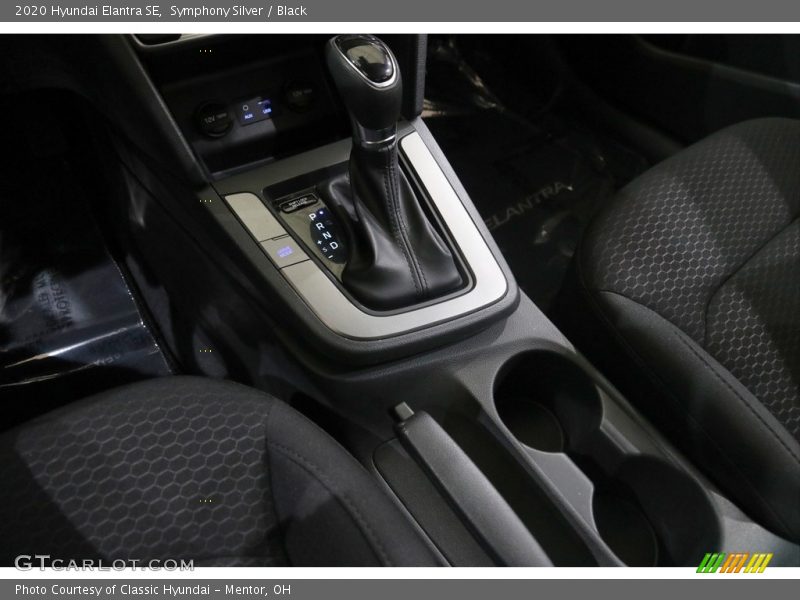 Symphony Silver / Black 2020 Hyundai Elantra SE