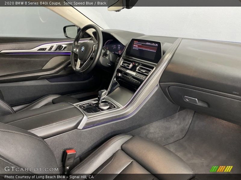 Dashboard of 2020 8 Series 840i Coupe