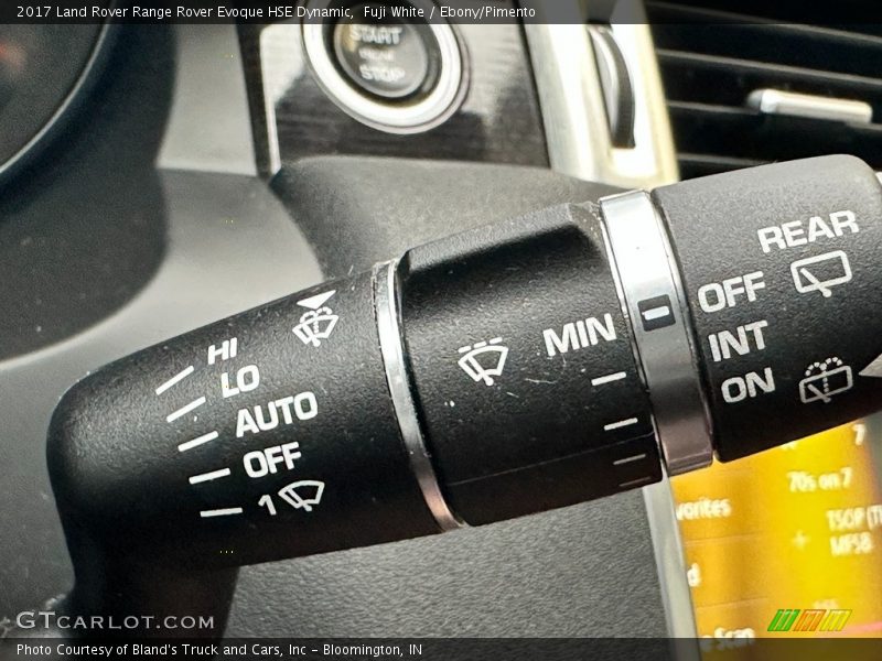 Controls of 2017 Range Rover Evoque HSE Dynamic