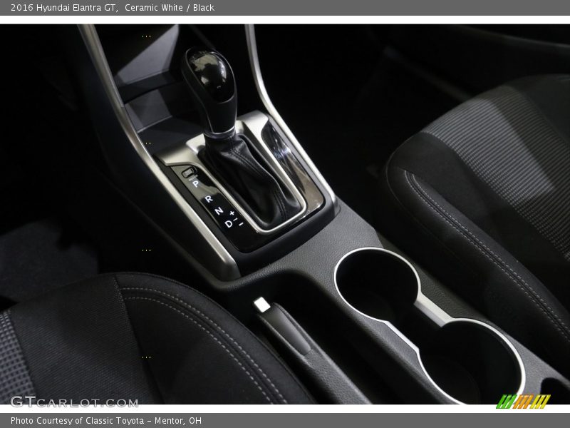 Ceramic White / Black 2016 Hyundai Elantra GT