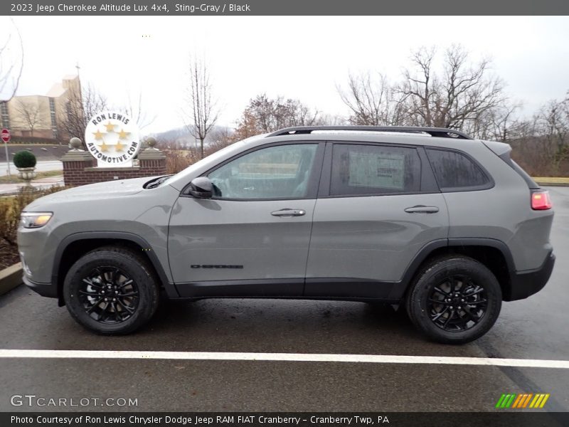  2023 Cherokee Altitude Lux 4x4 Sting-Gray