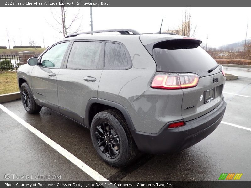 Sting-Gray / Black 2023 Jeep Cherokee Altitude Lux 4x4