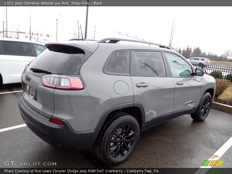 Sting-Gray / Black 2023 Jeep Cherokee Altitude Lux 4x4