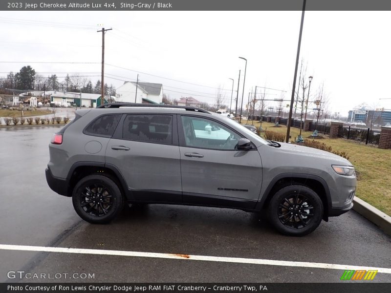  2023 Cherokee Altitude Lux 4x4 Sting-Gray