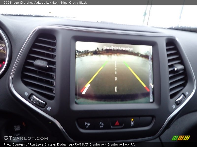 Sting-Gray / Black 2023 Jeep Cherokee Altitude Lux 4x4
