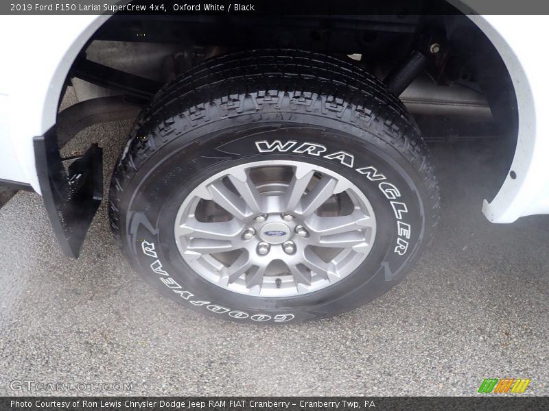 Oxford White / Black 2019 Ford F150 Lariat SuperCrew 4x4