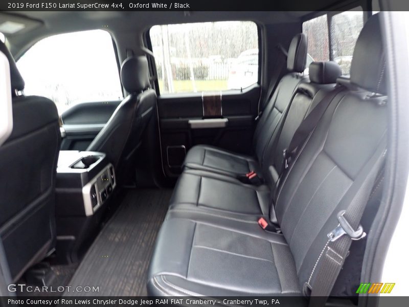 Oxford White / Black 2019 Ford F150 Lariat SuperCrew 4x4