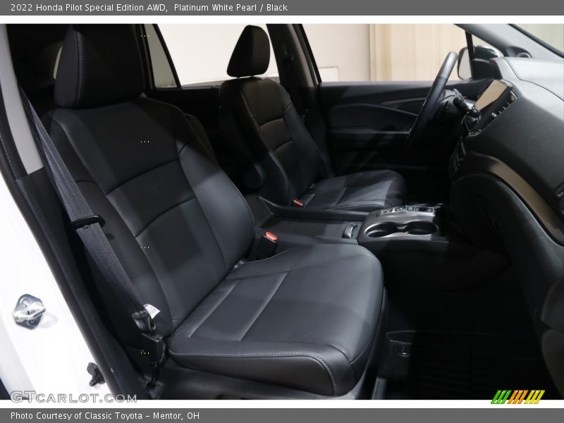 Platinum White Pearl / Black 2022 Honda Pilot Special Edition AWD
