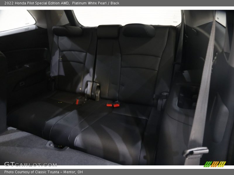 Platinum White Pearl / Black 2022 Honda Pilot Special Edition AWD