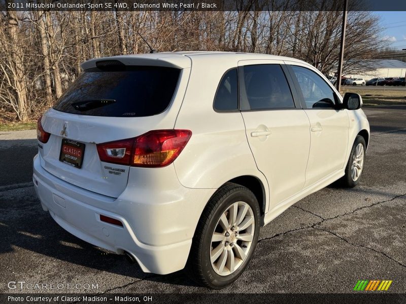 Diamond White Pearl / Black 2011 Mitsubishi Outlander Sport SE 4WD