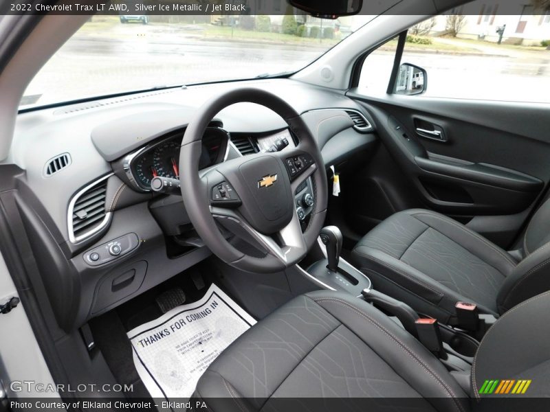 Silver Ice Metallic / Jet Black 2022 Chevrolet Trax LT AWD