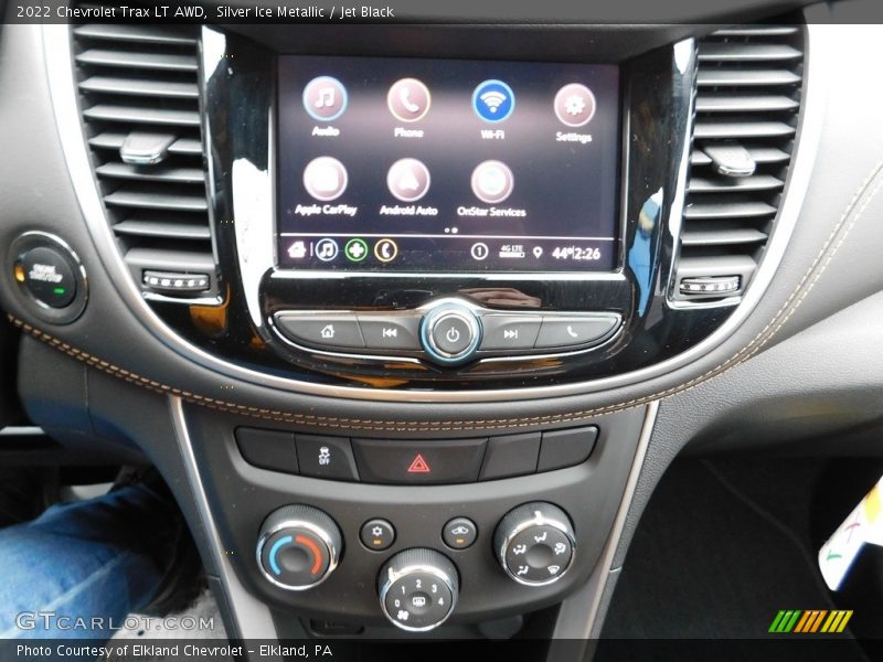 Silver Ice Metallic / Jet Black 2022 Chevrolet Trax LT AWD