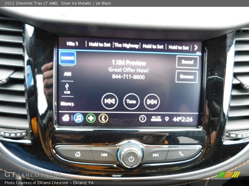 Silver Ice Metallic / Jet Black 2022 Chevrolet Trax LT AWD