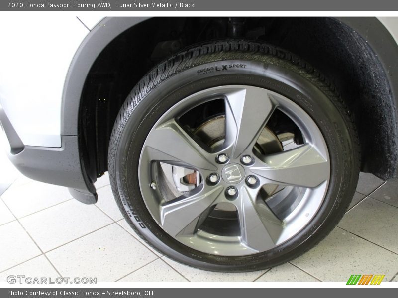 Lunar Silver Metallic / Black 2020 Honda Passport Touring AWD