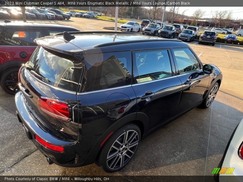 MINI Yours Enigmatic Black Metallic / MINI Yours Lounge/Carbon Black 2023 Mini Clubman Cooper S All4