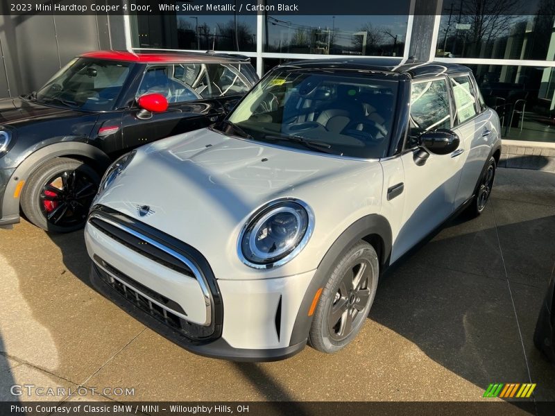 White Silver Metallic / Carbon Black 2023 Mini Hardtop Cooper 4 Door