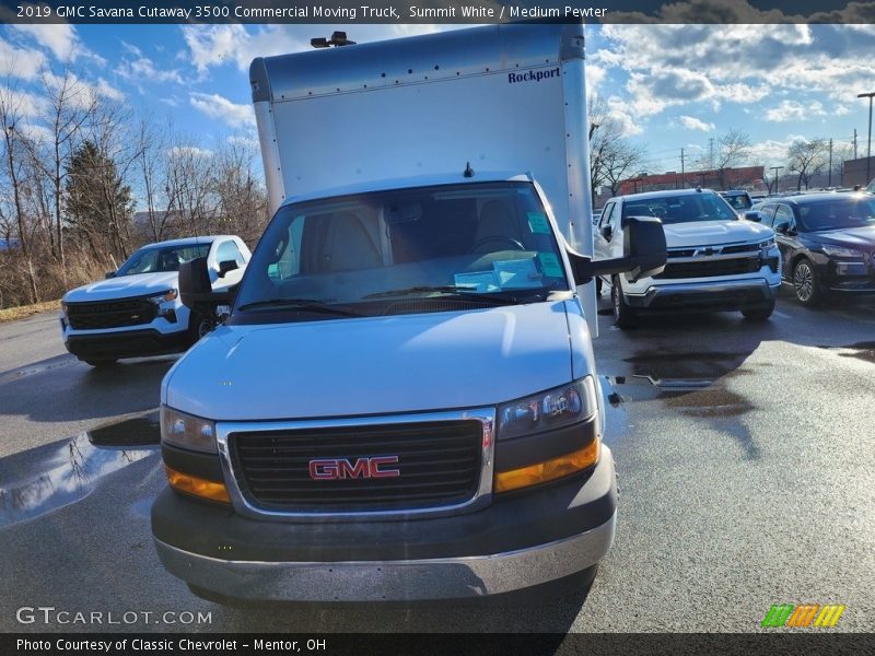 Summit White / Medium Pewter 2019 GMC Savana Cutaway 3500 Commercial Moving Truck