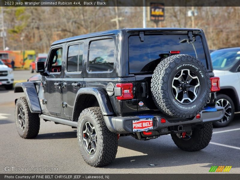 Black / Black 2023 Jeep Wrangler Unlimited Rubicon 4x4