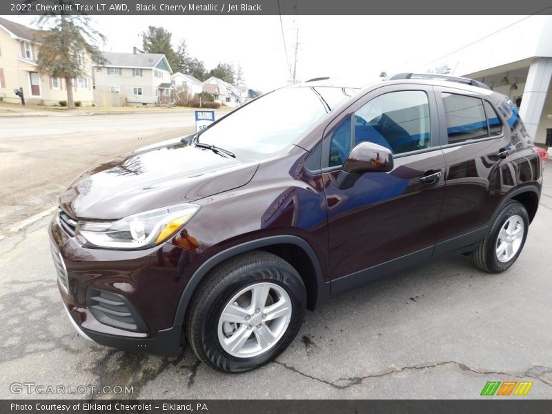 Front 3/4 View of 2022 Trax LT AWD