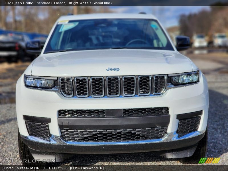  2023 Grand Cherokee L Laredo Bright White