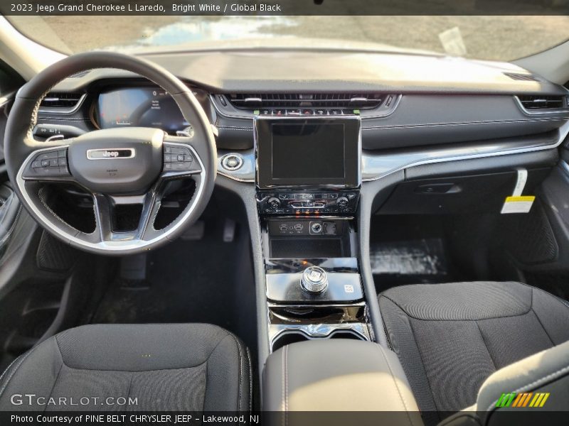 Dashboard of 2023 Grand Cherokee L Laredo