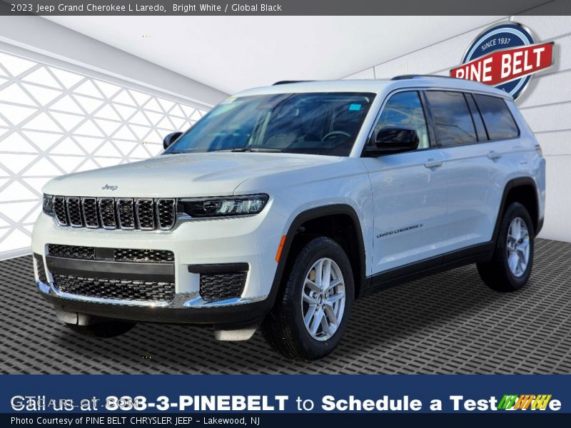 Bright White / Global Black 2023 Jeep Grand Cherokee L Laredo