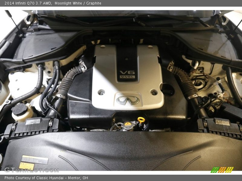 Moonlight White / Graphite 2014 Infiniti Q70 3.7 AWD