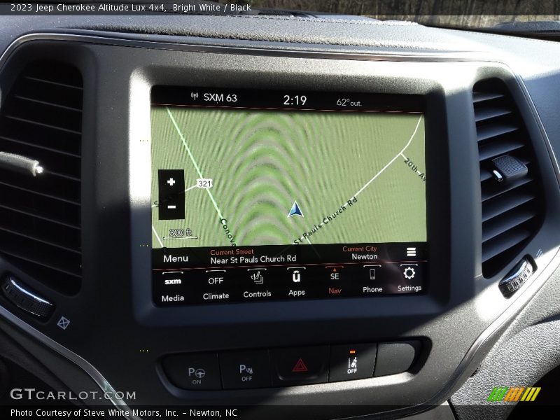 Navigation of 2023 Cherokee Altitude Lux 4x4