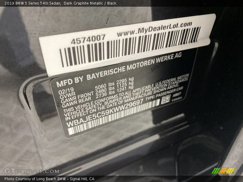Dark Graphite Metallic / Black 2019 BMW 5 Series 540i Sedan