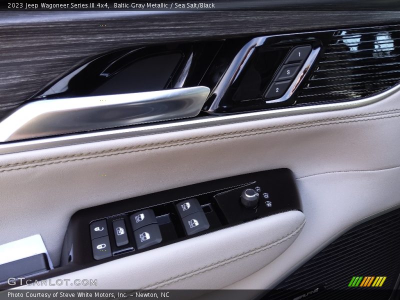 Door Panel of 2023 Wagoneer Series III 4x4