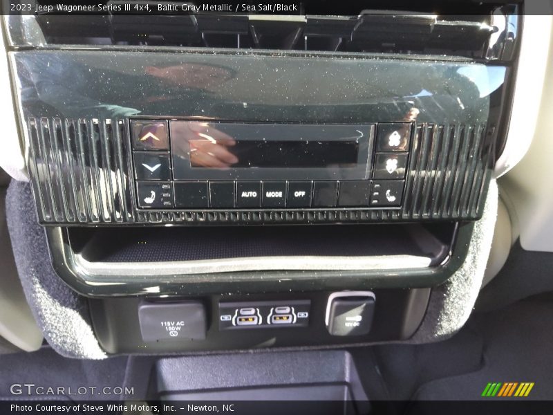 Controls of 2023 Wagoneer Series III 4x4