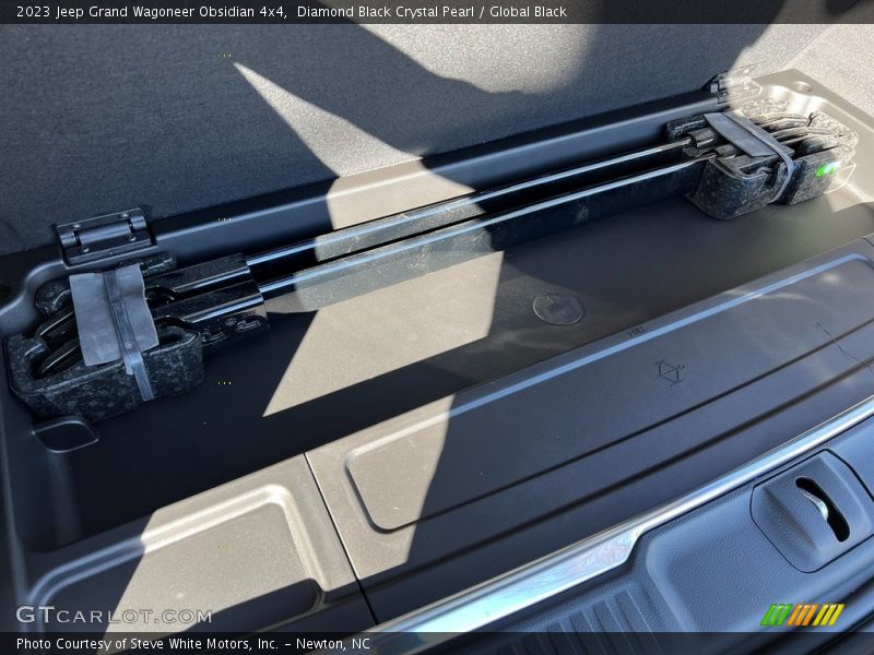  2023 Grand Wagoneer Obsidian 4x4 Trunk