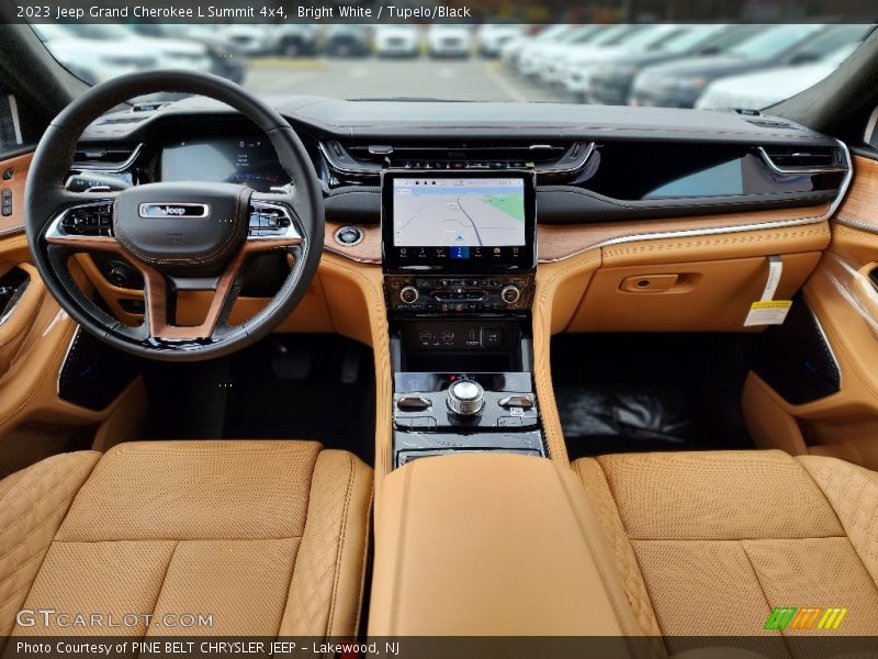 Front Seat of 2023 Grand Cherokee L Summit 4x4