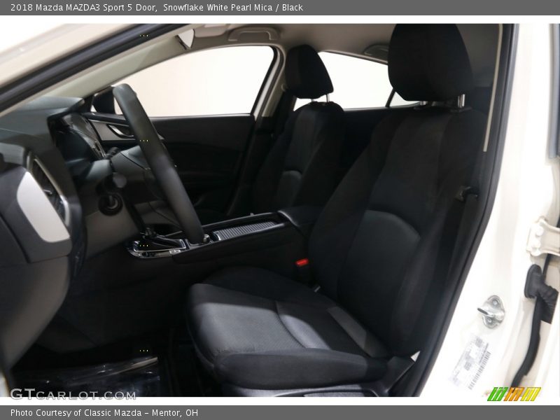Snowflake White Pearl Mica / Black 2018 Mazda MAZDA3 Sport 5 Door