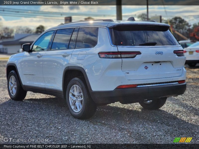 Bright White / Global Black 2023 Jeep Grand Cherokee L Laredo