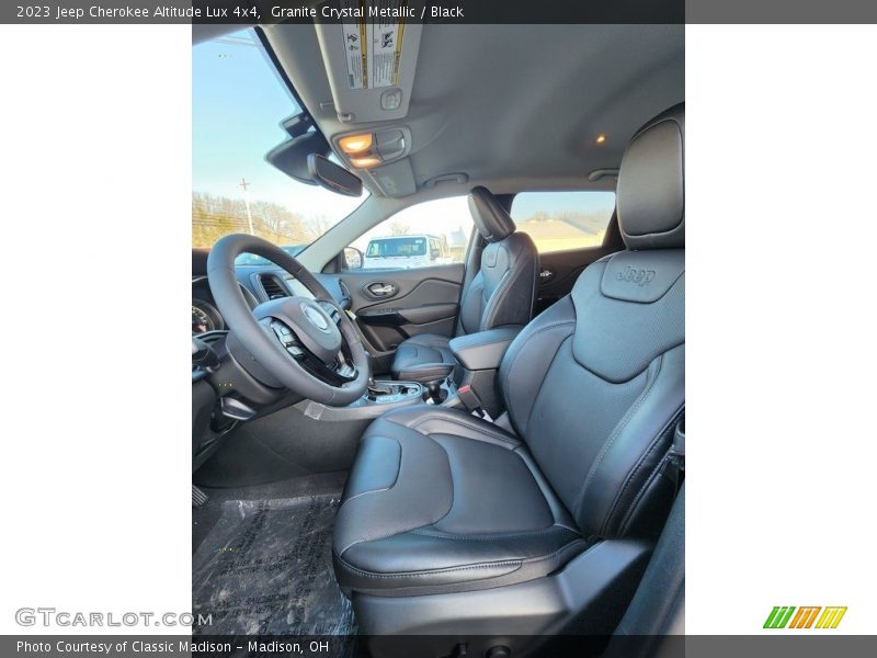 Granite Crystal Metallic / Black 2023 Jeep Cherokee Altitude Lux 4x4