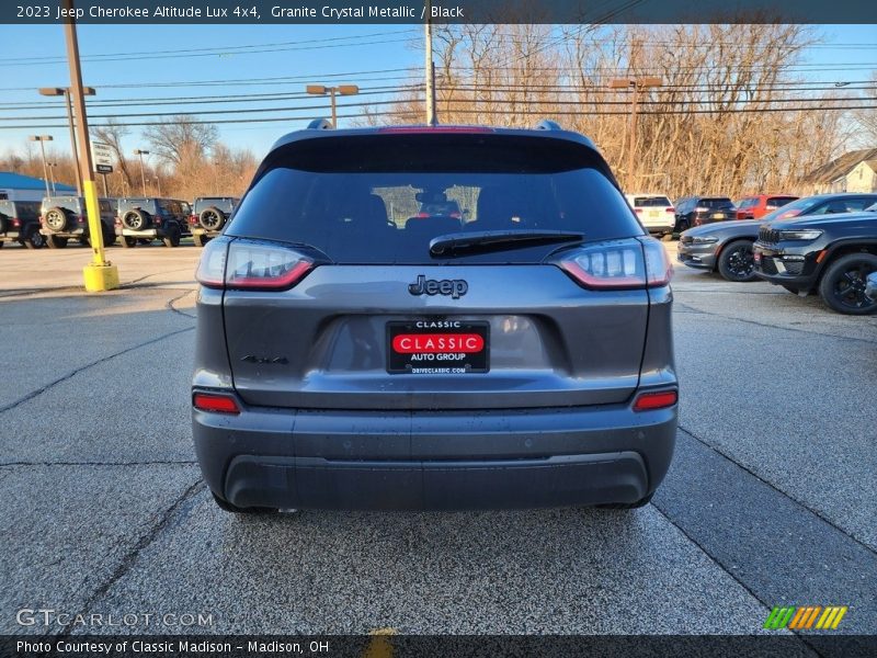 Granite Crystal Metallic / Black 2023 Jeep Cherokee Altitude Lux 4x4