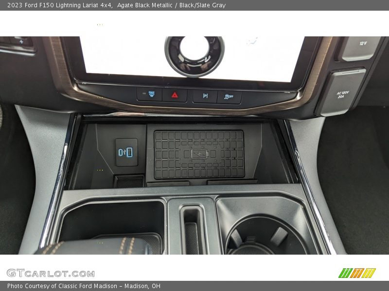 Agate Black Metallic / Black/Slate Gray 2023 Ford F150 Lightning Lariat 4x4