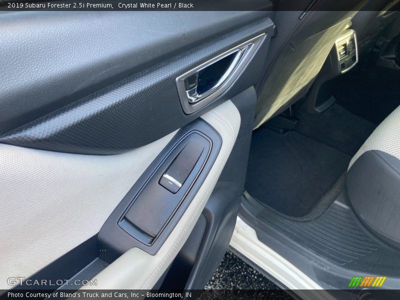 Crystal White Pearl / Black 2019 Subaru Forester 2.5i Premium